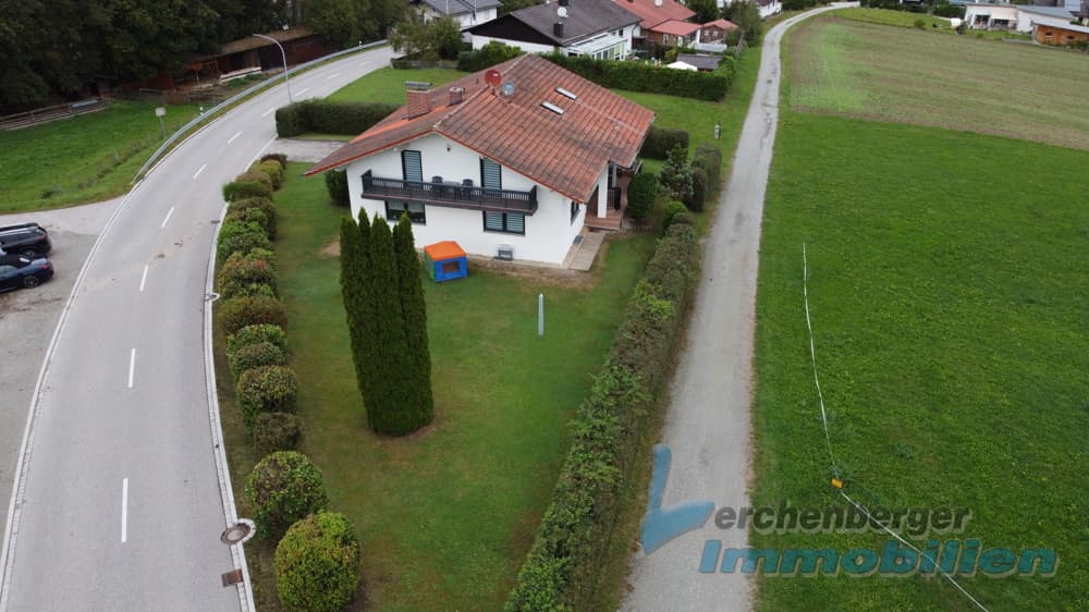 ***Großzügiges Einfamilienhaus mit Garten Nähe Dingolfing***