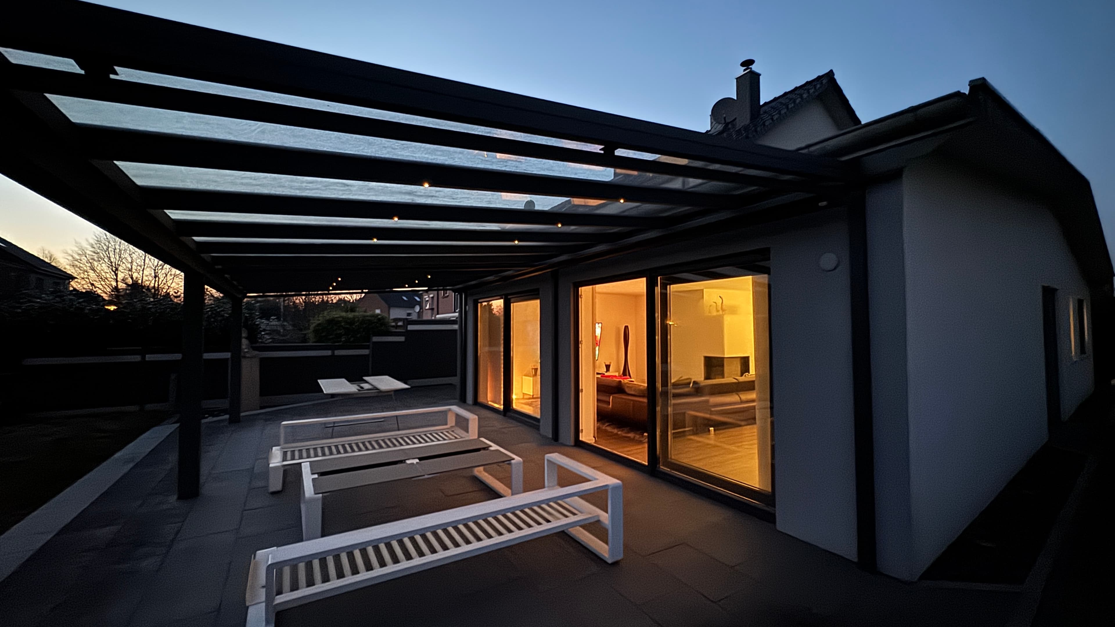 VHB: -Lübeck- trifft auf modernes *Wohnen*!  Endreihenhaus mit luxuriösem Anbau