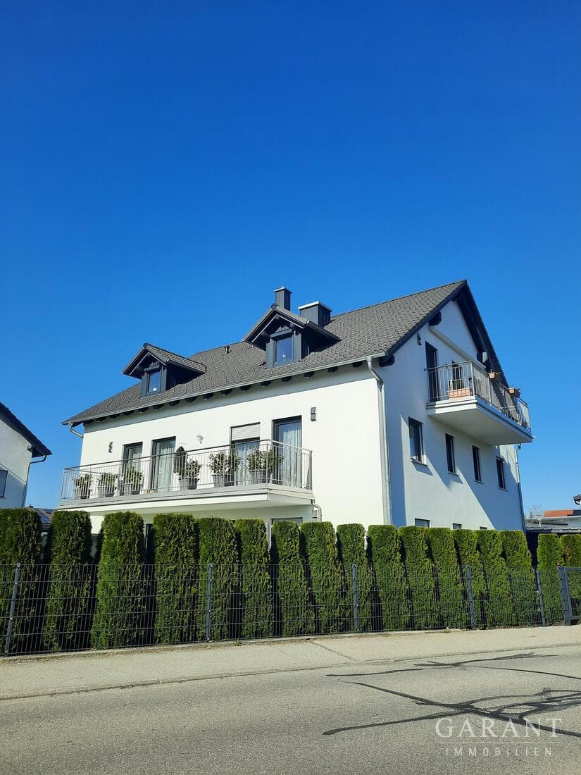 Urgemütlich und topgepflegt! Neuwertige Dachgeschosswohnung!