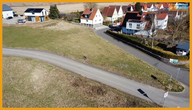 DIE IDEALE LAGE FÜR IHREN NEUBAU! 
KEINE KÄUFERPROVISION!