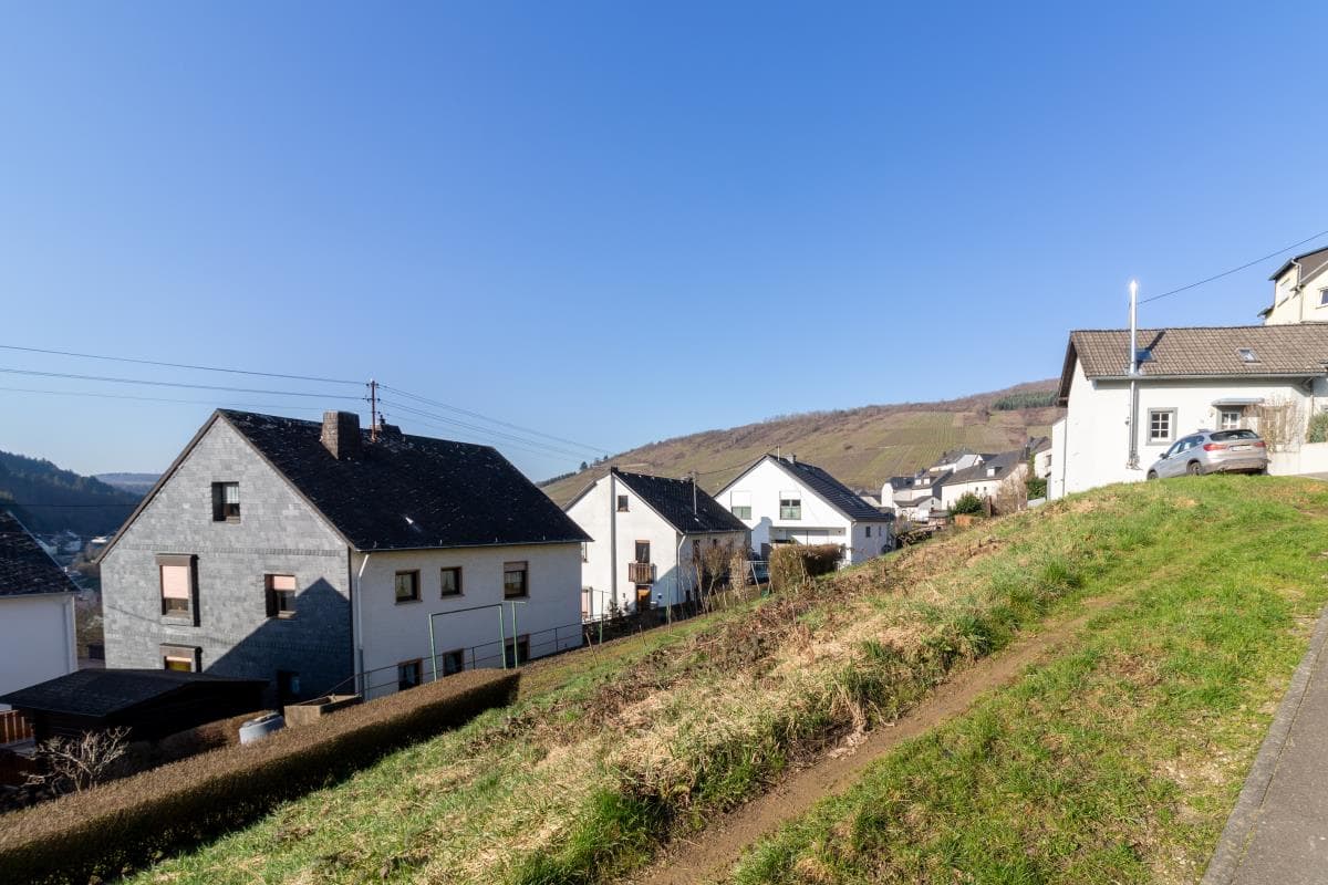 Schönes Baugrundstück in ruhiger Ortslage von Waldrach mit schönem Blick  