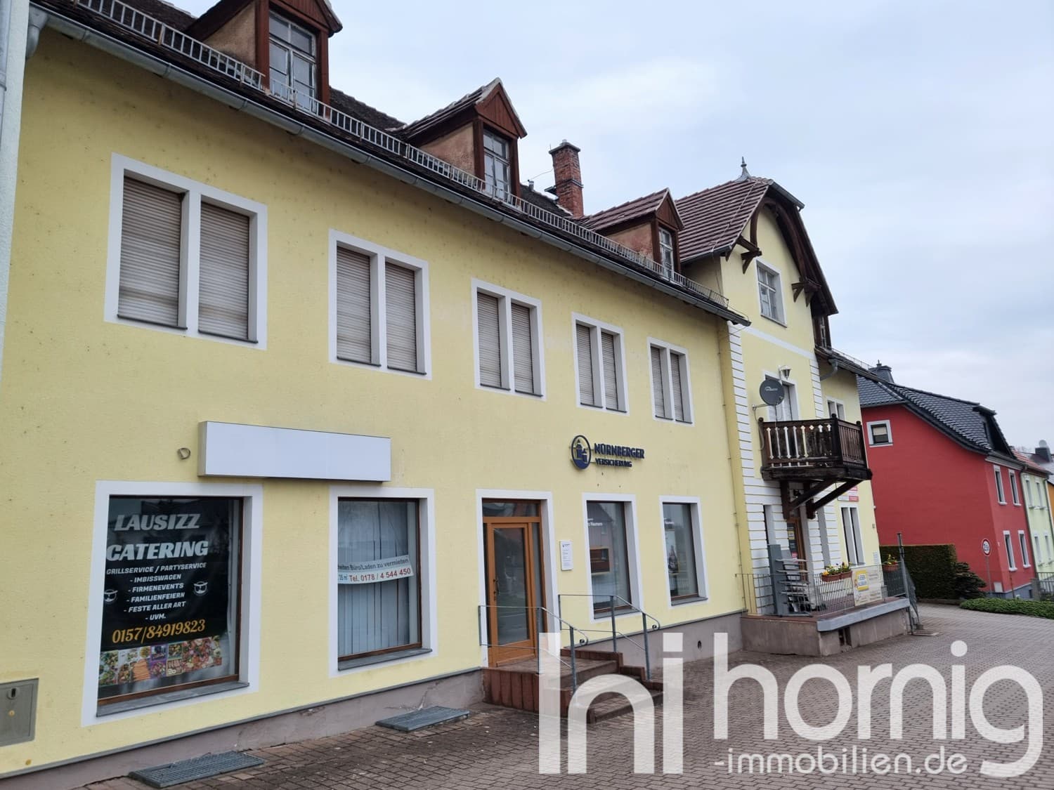 Zwei charmante Häuser - mit Gewerbe und großen Potential -
