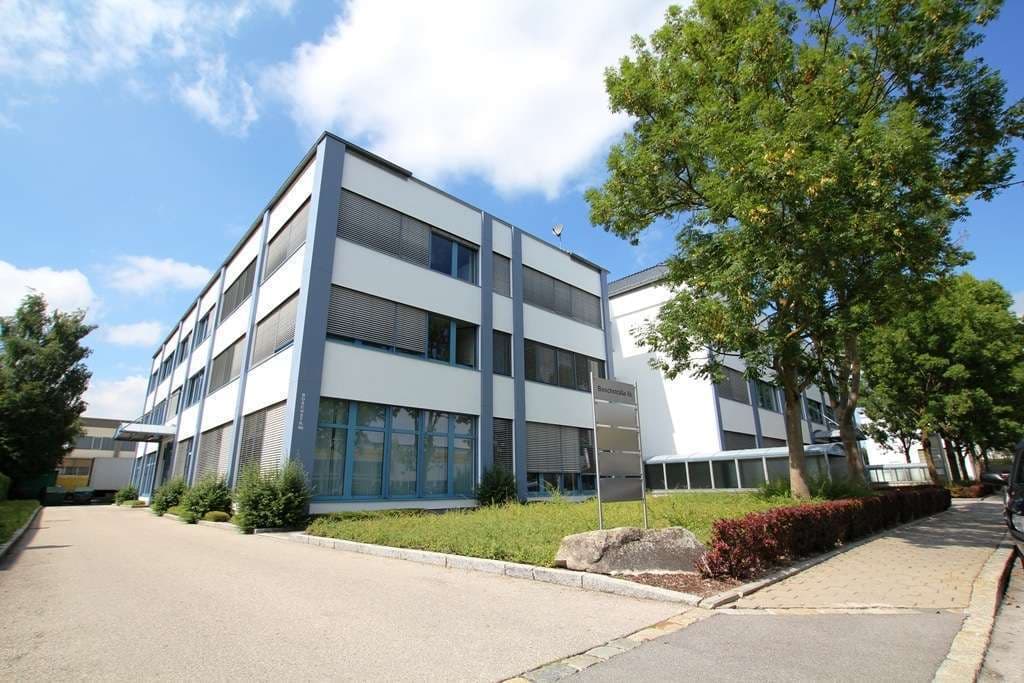 Büro,-Lager & Serviceflächen auf 180m² im EG mit Sektionaltor & ca. 4m Raumhöhe in Karlsfeld