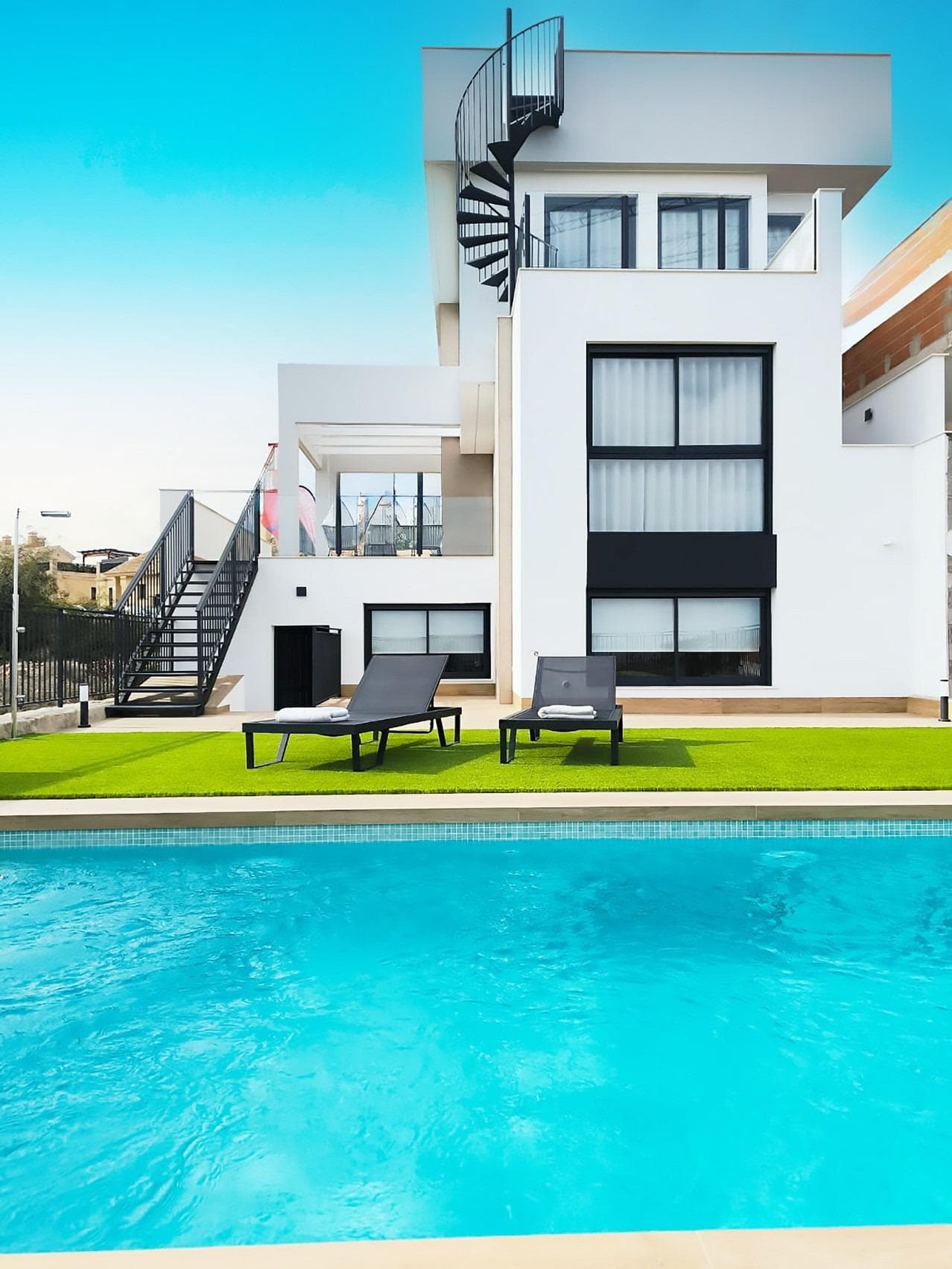 Villa in Algorfa with 6