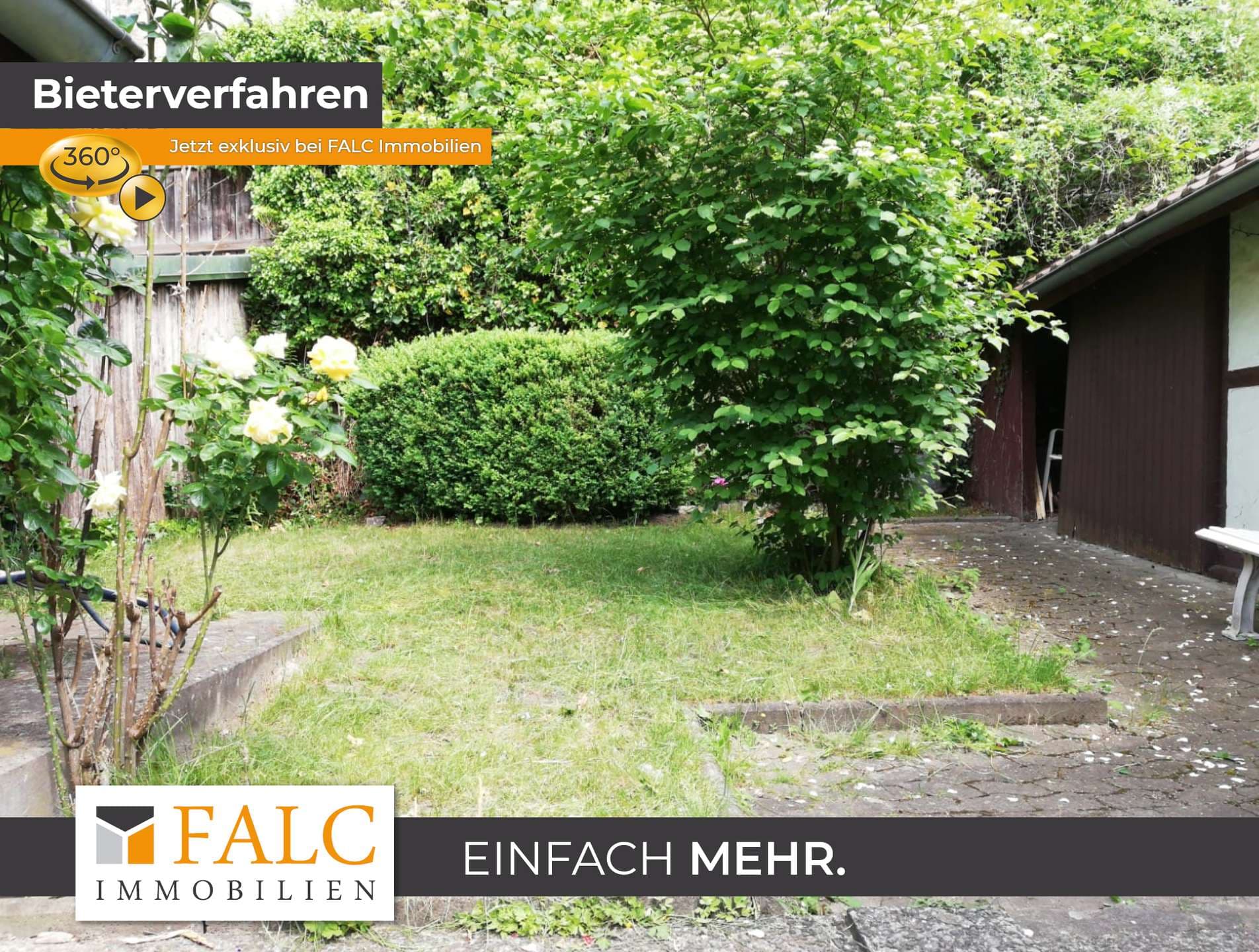 Romantischer Innenhof mit Fachwerkhaus im Zentrum von Göttingen - FALC Immobilien Göttingen