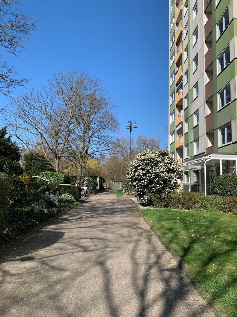 SANKT AUGUSTIN top, helle renovierte 3 Zi. ETW,  ca. 84 m² Wfl., Küche Diele, neues Bad, Westbalkon