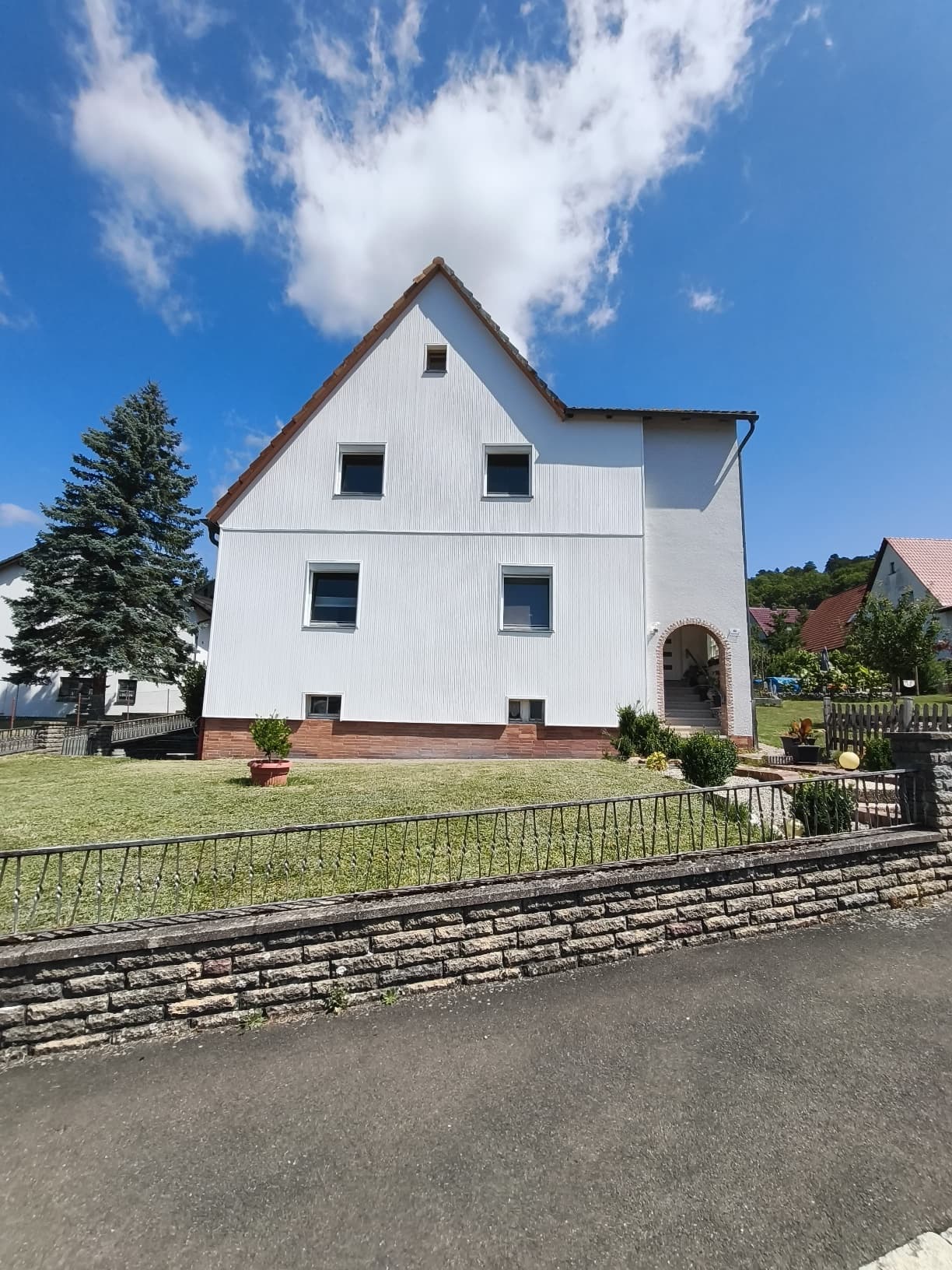 Großzügiges Einfamilienhaus in ruhiger Lage Rödentals