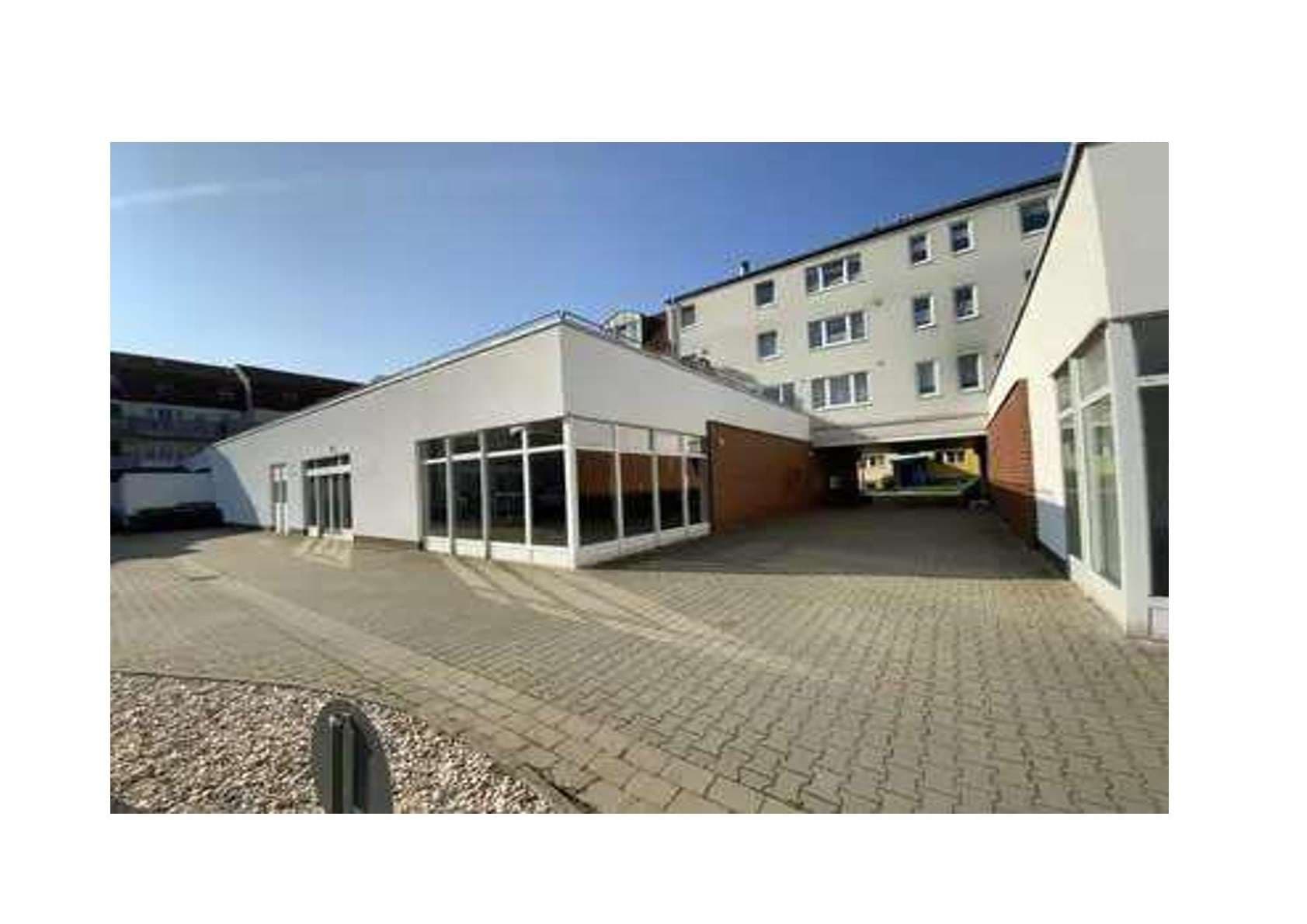 Lagerfläche, kleiner Laden, Gewerbeeinheit in Bitterfeld