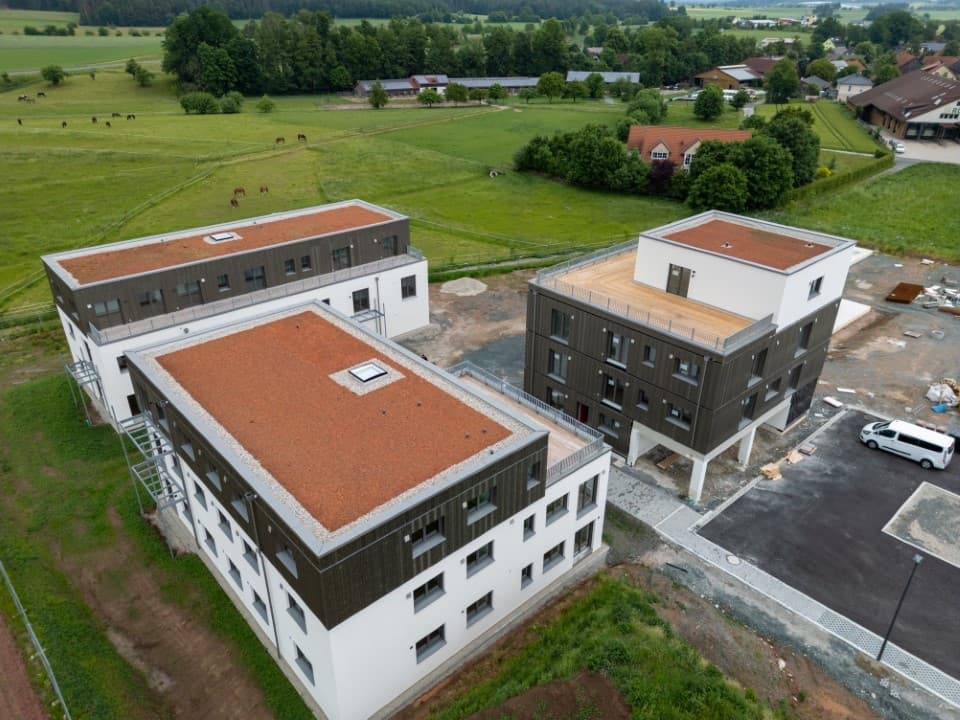 „Ihr neues Zuhause: ruhig gelegen, modern geplant, hochwertig umgesetzt - Naturstadt Speichersdorf"