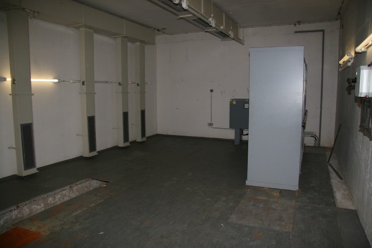Lagerflächen im unterirdischen Bunker zu vermieten!
