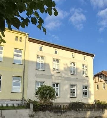 BÖRS IMMOBILIEN ++ Altentreptow-Stadthaus -2 Wohnungen
…Selbstnutzung und/oder Vermietung möglich…