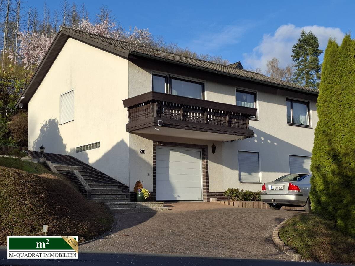 Top-Anlage-Objekt: Einfamilienhaus im RÜCKMIETVERKAUF Investment-Rendite 5,0 %



Ren