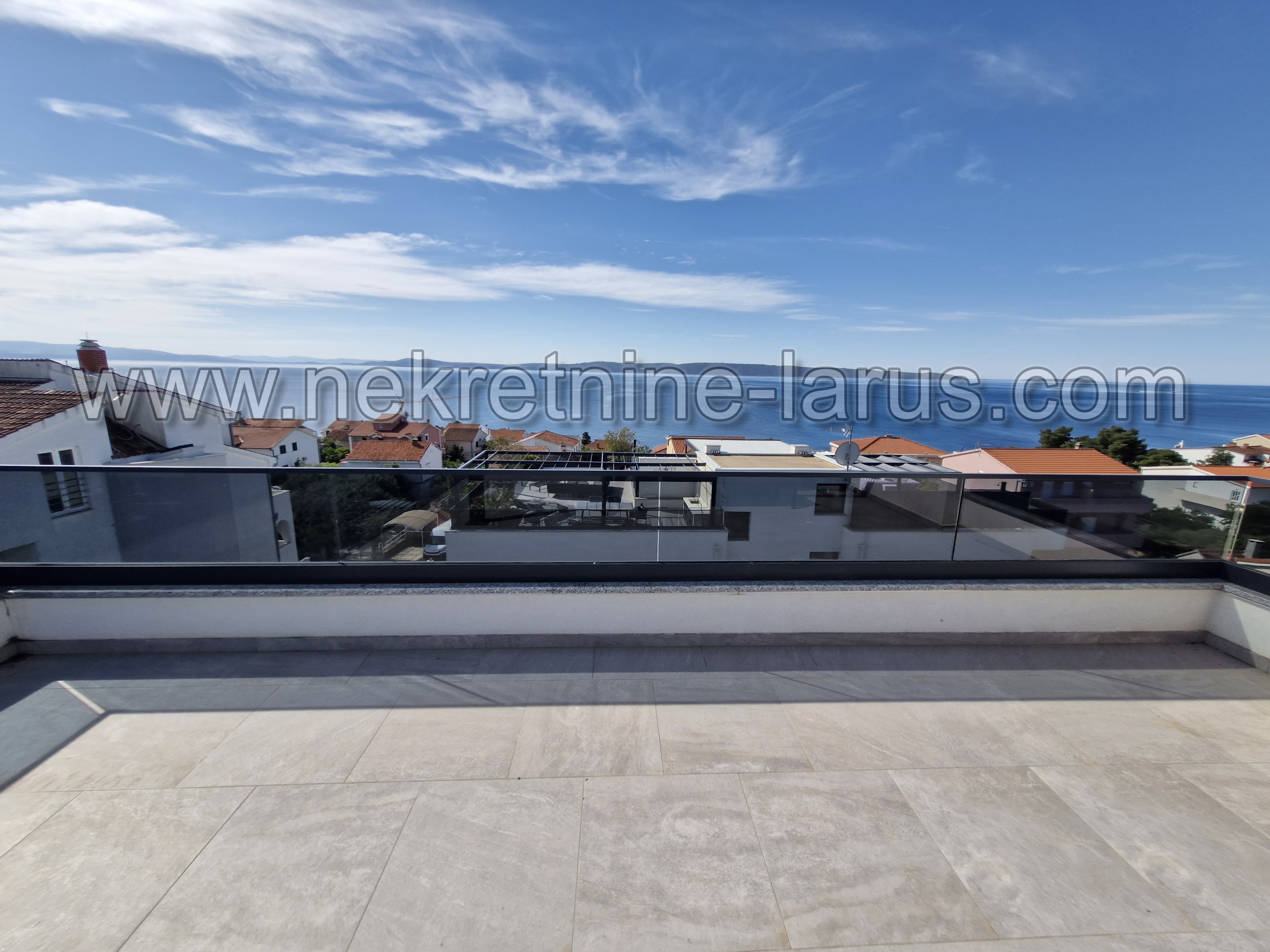 Penthouse S8 mit Dachterrasse, dritte Etage, Aufzug, Swimmingpool