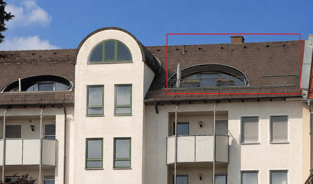 Attraktive 2-Zimmer-Wohnung mit Dachloggia, Aufzug und Stellplatz