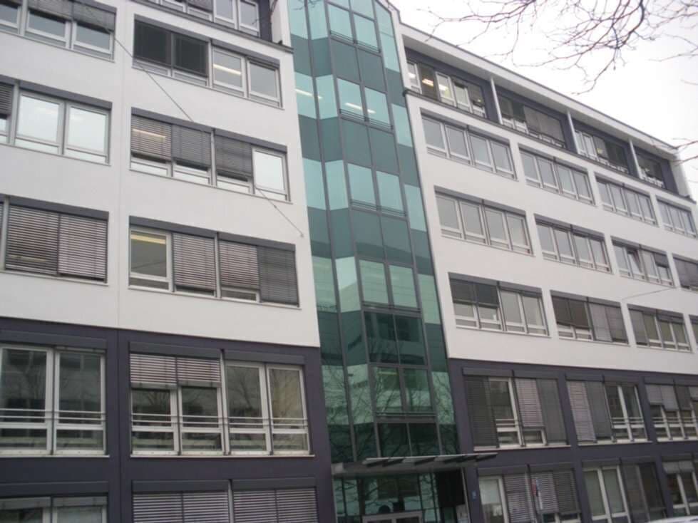 Modernes Büroflair in Obersendling: Eleganz trifft auf Funktionalität  -  provisionsfrei