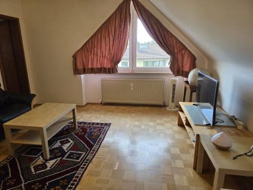 Originelle 2-Zimmer-Dachgeschoss-Eigentumwohnung in 97297 Waldbüttelbrunn bei Würzburg (ID10662)