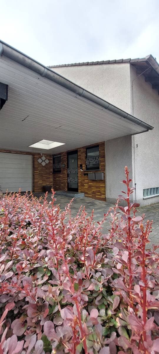 Mehrgenerationenhaus in Bestlage von Haßlinghausen, 3 Einheiten, viel Platz und großer Garten