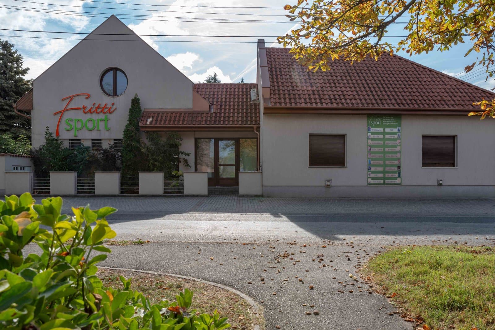 (AAA) Ein vielseitiger Komplex zum wohnen und arbeiten