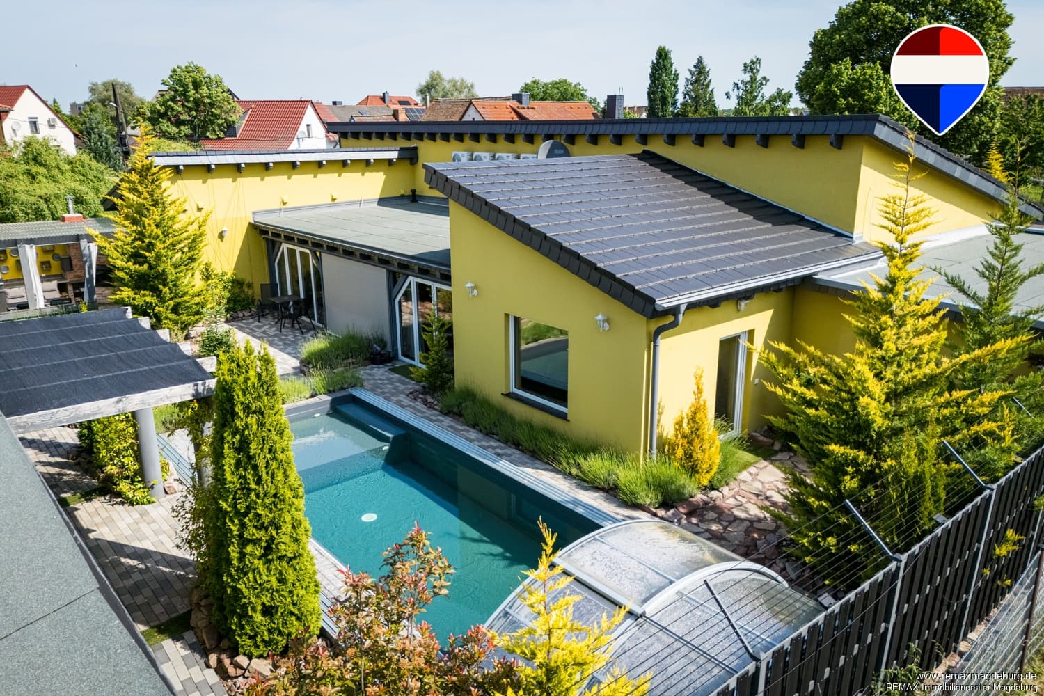 VB Exklusiver Komfort-Bungalow mit Poollandschaft, Einliegerpotenzial und hochwertiger Ausstattung