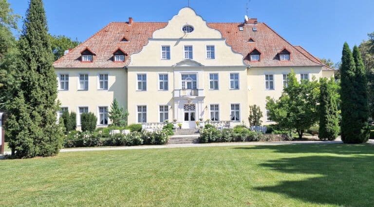 Schlosshotel zu verkaufen: top saniert nahe Posen 