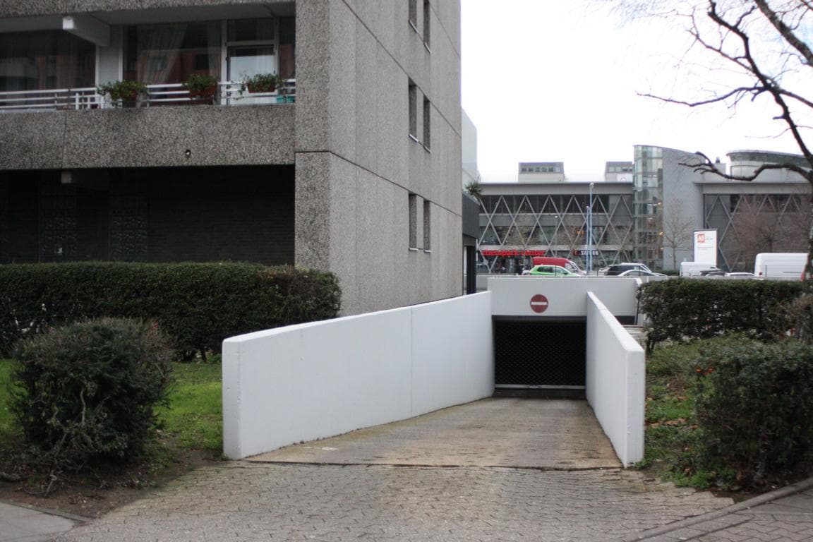 Tiefgaragenstellplatz in Neuss/Görlitzer Straße zu verkaufen.