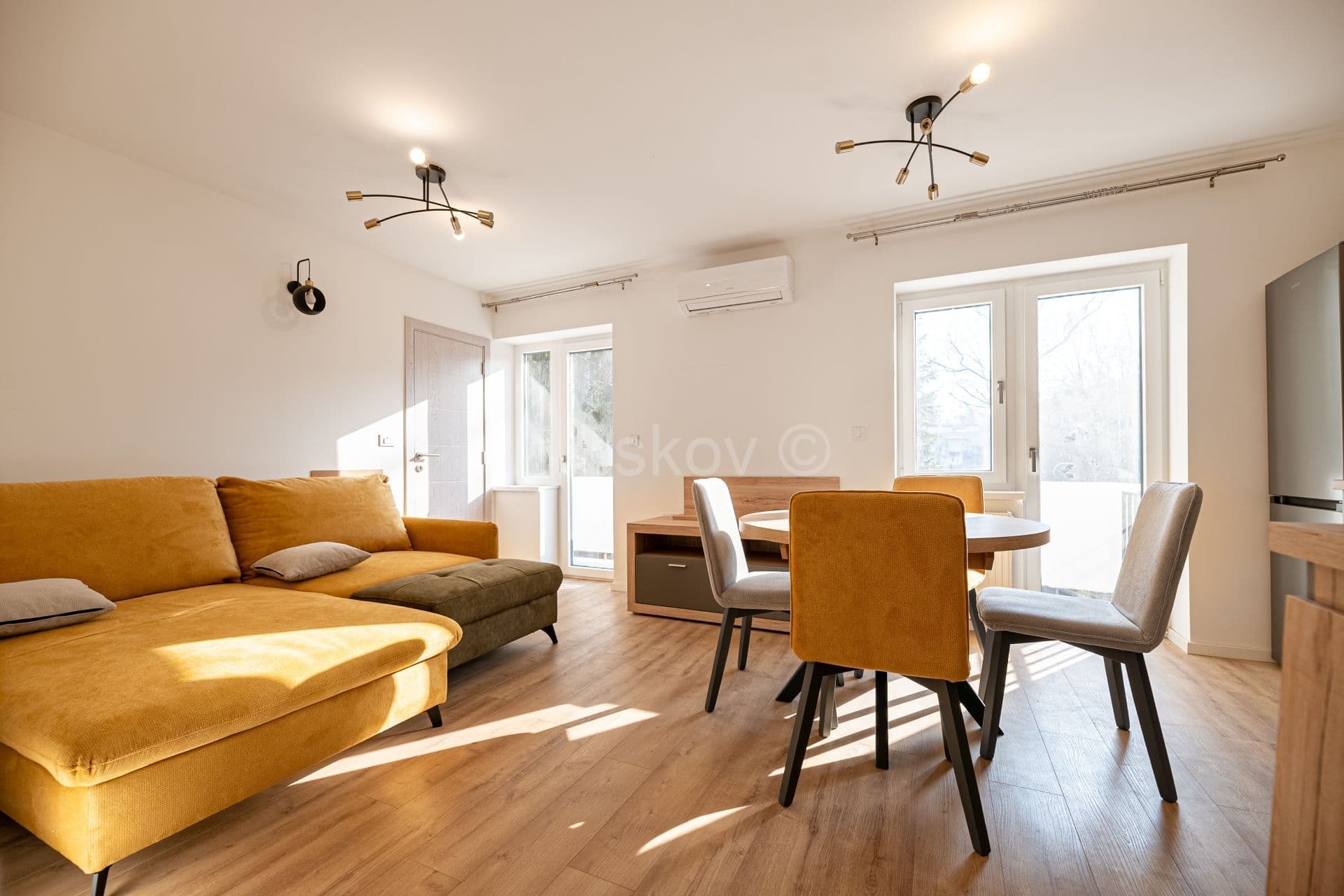 Zu vermieten, Šalata, 3-Zimmer-Wohnung, 2 Balkone, Abstellraum