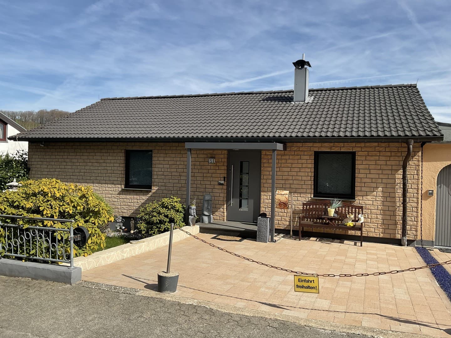Gepflegtes Einfamilienhaus  mit Einliegerwohnung   . Stadtrand , Grenze zu Halver