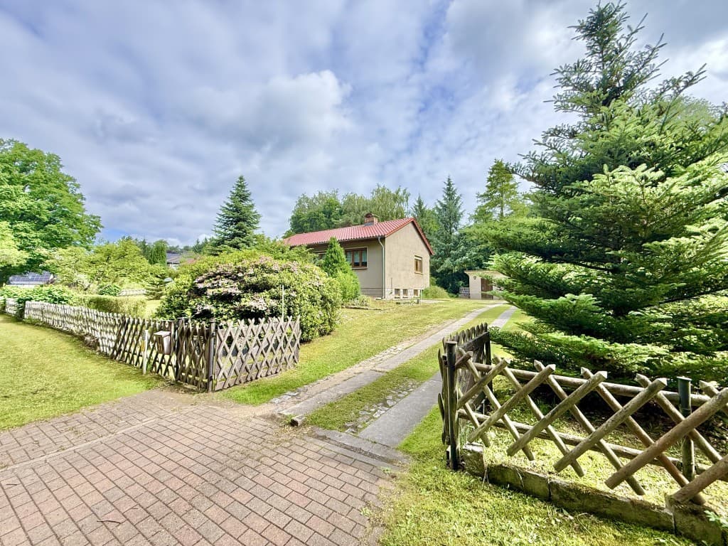 Einfamilienhaus mit 4 Zimmer in direkter Nähe zum See - Molchow