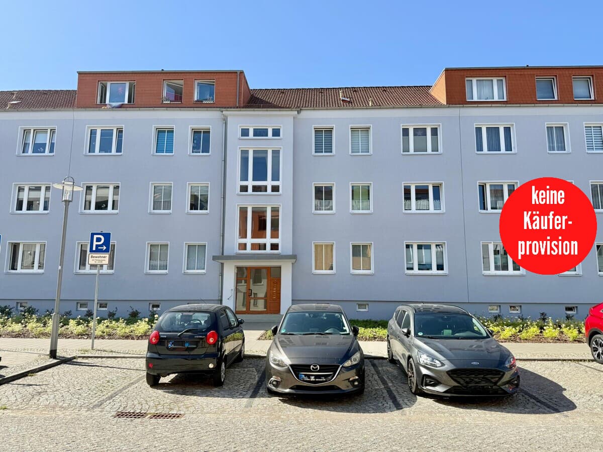 HORN IMMOBILIEN++ Neubrandenburg Zentrum, schöne 2-Raum Eigentumswohnung, Keller & PKW-Parkfläche 
-vermietet-