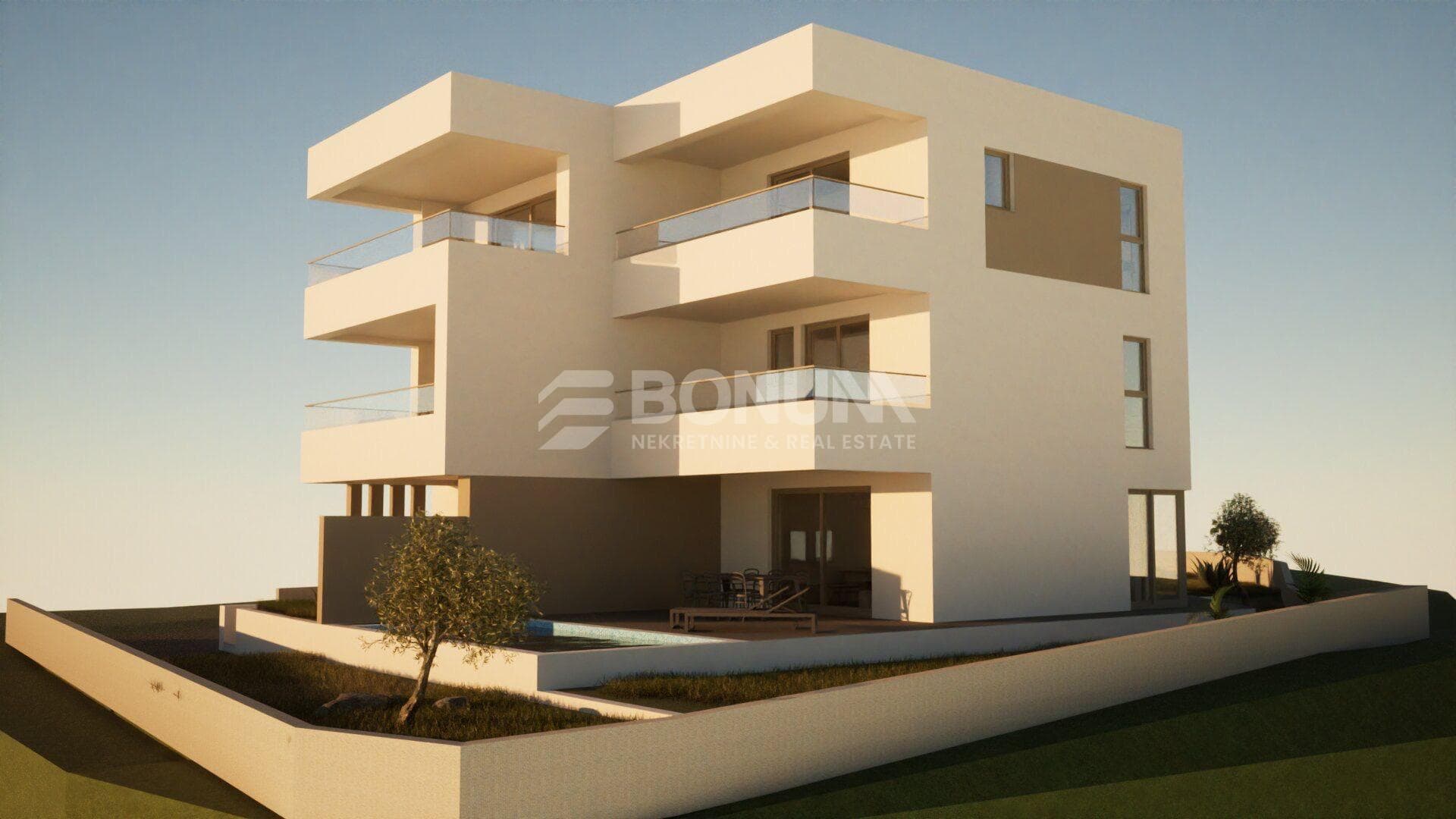 Ausgezeichnete Wohnung im Erdgeschoss mit Garten, Vodice