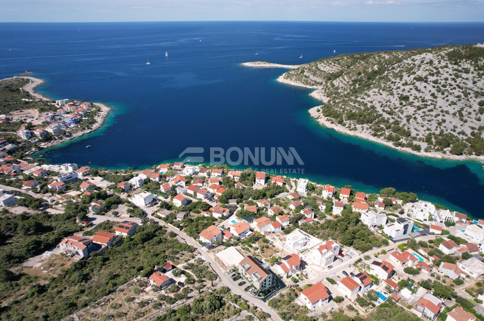 Rogoznica, Stivašnica – Dreizimmerwohnung im ersten Stock mit Meerblick, 250 m vom Meer entfernt