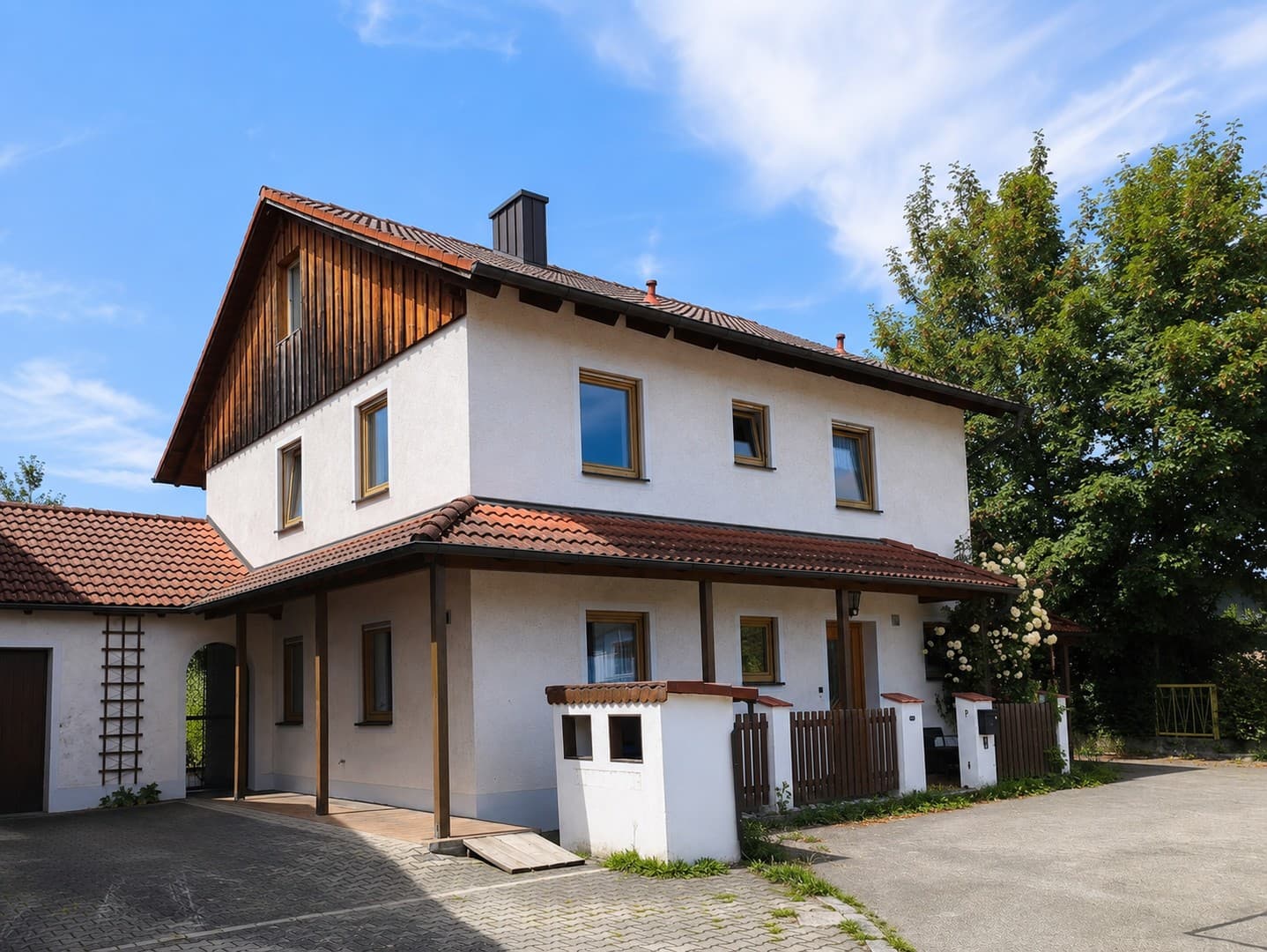 Provisionsfrei - Freistehendes Einfamilienhaus mit großem Garten nahe Stadtplatz und Innauen