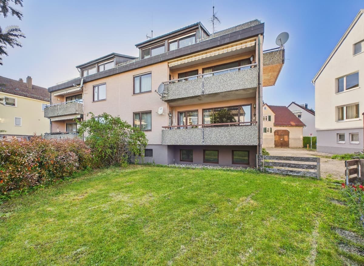 Kapitalanlage mit Lagebonus. 3FH mit Einliegerwohnung, Garage, 2 SP, Garten, Keller