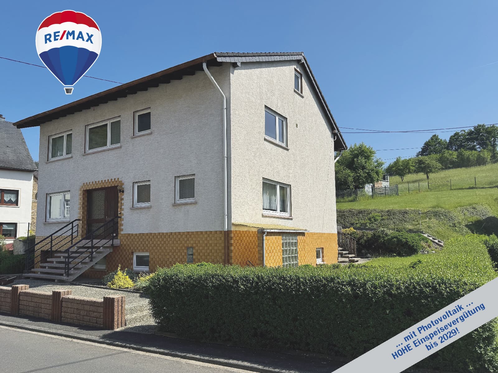 MECKENBACH bei Kirn: 
1-2-Familienhaus Photovoltaik...
viel Platz und Zukunftspotenzial... !