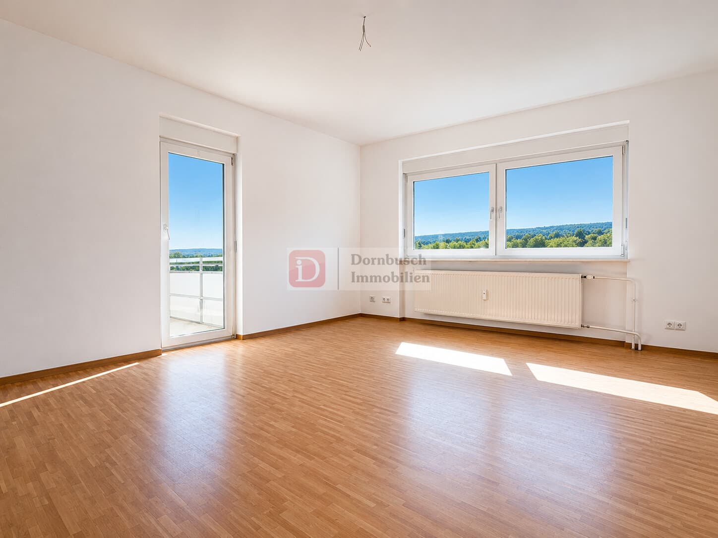 Top!! Gepflegte 3-Zimmer-Wohnung mit Balkon und Taunusblick
