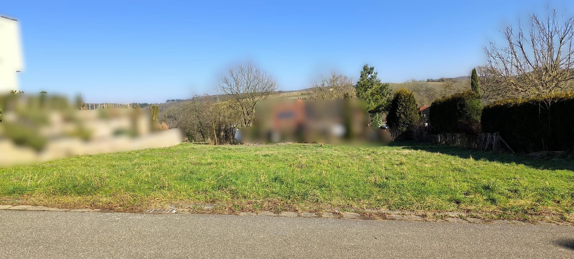 Baugrundstück in sonniger Aussichtslage, voll erschlossen, PROVISONSFREI !