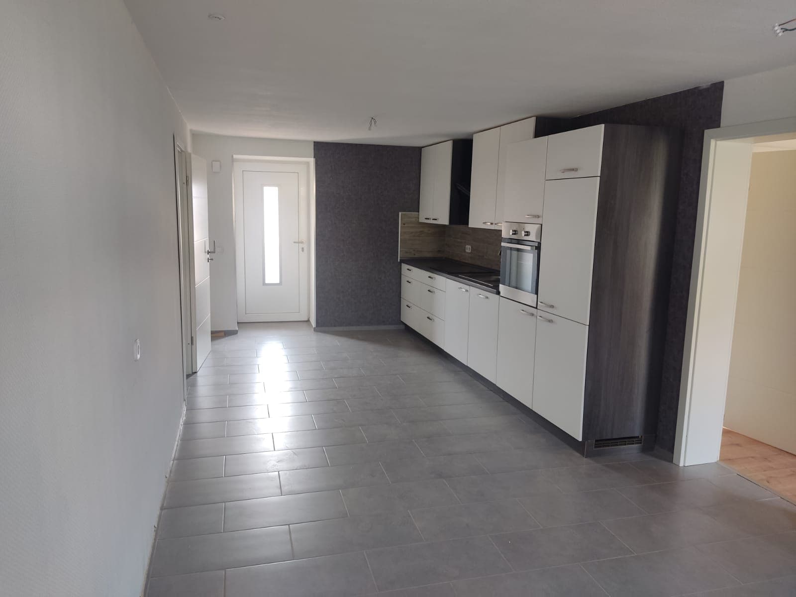 3ZKB + EBK + Stellplatz + Vorgarten – alles inklusive!