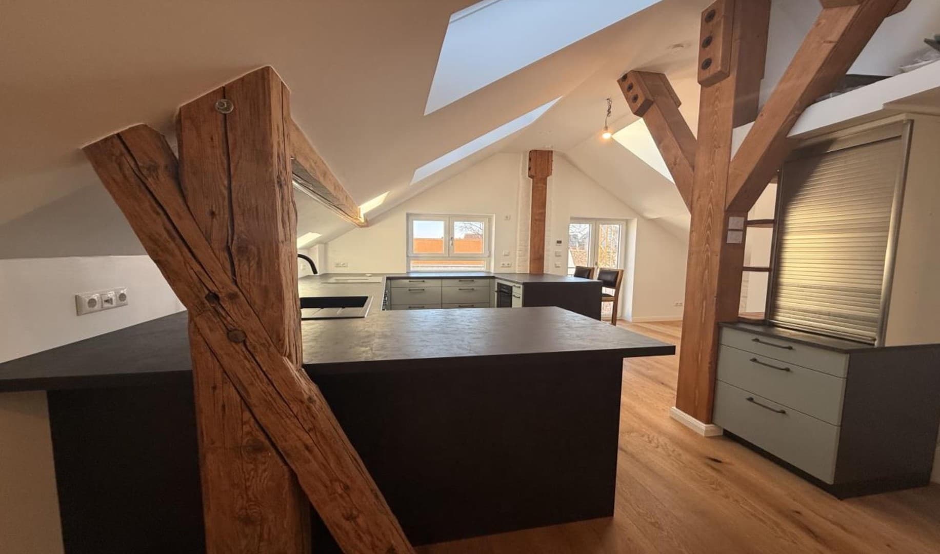 Einzigartiges Altstadt-Juwel in Weilheim mit eigenem Stadtgarten – kernsanierte 6-Zimmer-Maisonette