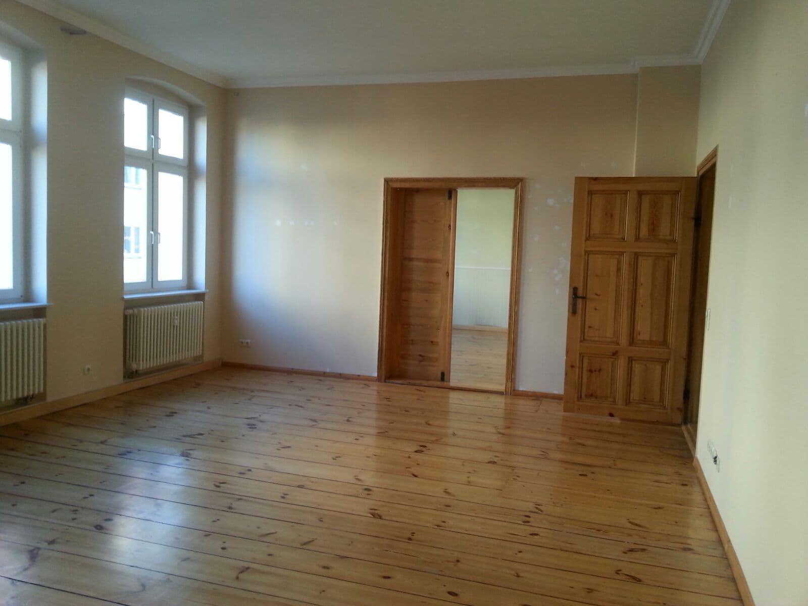 große 3-Zimmer Wohnung am Fuße des Marienberges