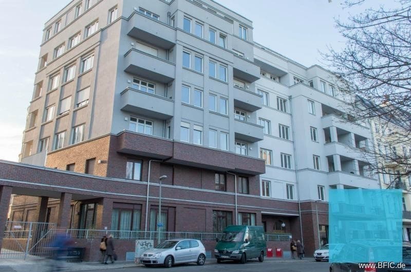 Exklusive 2-Zi.-Hochparterre-Whg. mit Terrasse / TG-Stellplatz in Mitte