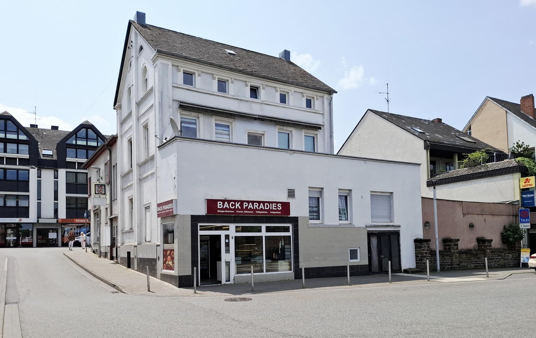 Mehrfamilienhaus mit Gewerbe und Baulücke in Andernach, Goldgrube für Gastronomie