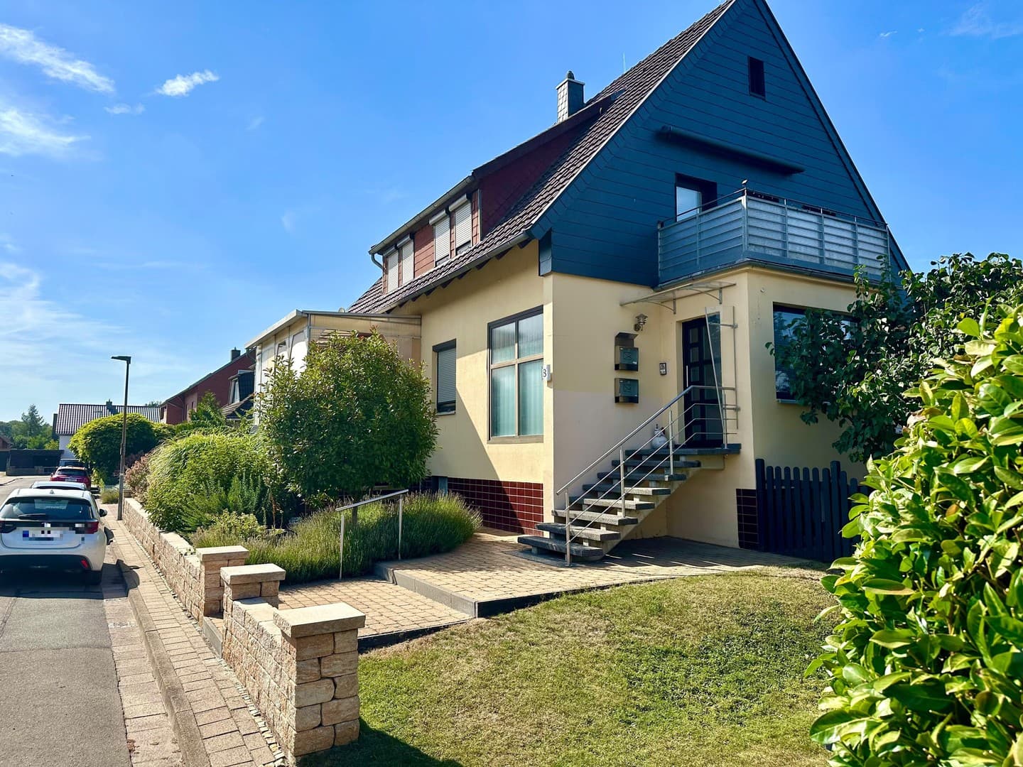 Modernisiertes Zweifamilienhaus in zentraler Lage – Neustadt am Rübenberge
