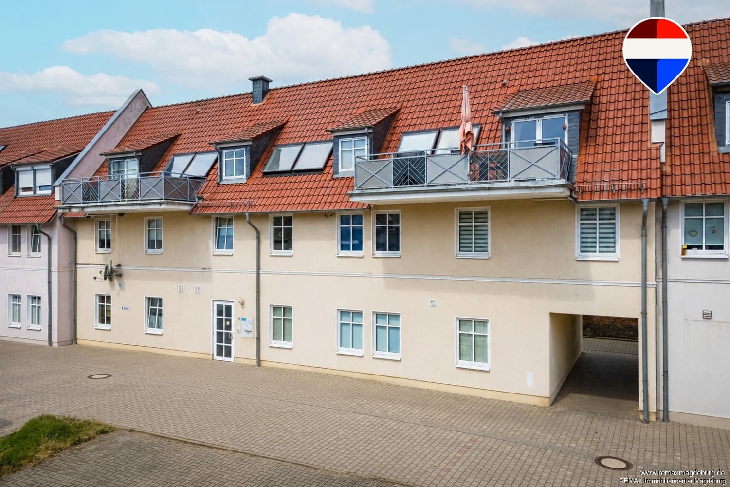 Mehr als ein Mehrfamilienhaus – Exklusives Wohnerlebnis mit Innenpool
