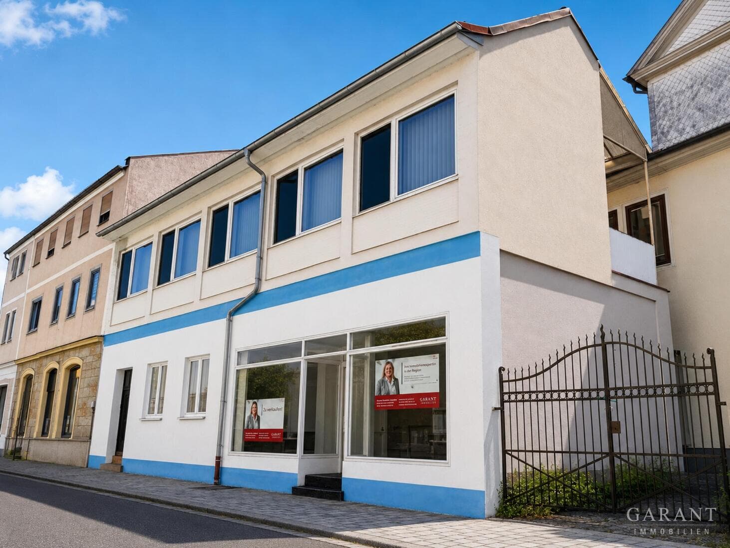 Neustadt b. Coburg- Toplage am Marktplatz - Wohn- und Geschäftshaus mit Entwicklungspotenzial !