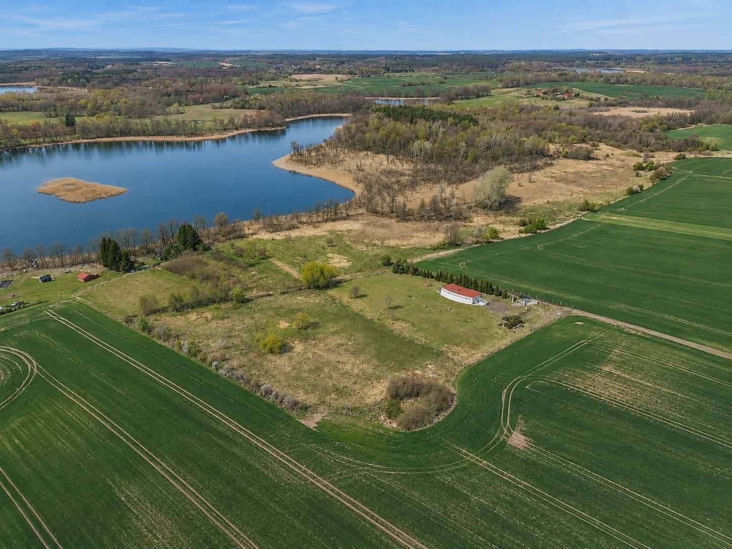 Energiesparhaus am See in Polen, 3 ha – nur 1:20 h von Berlin