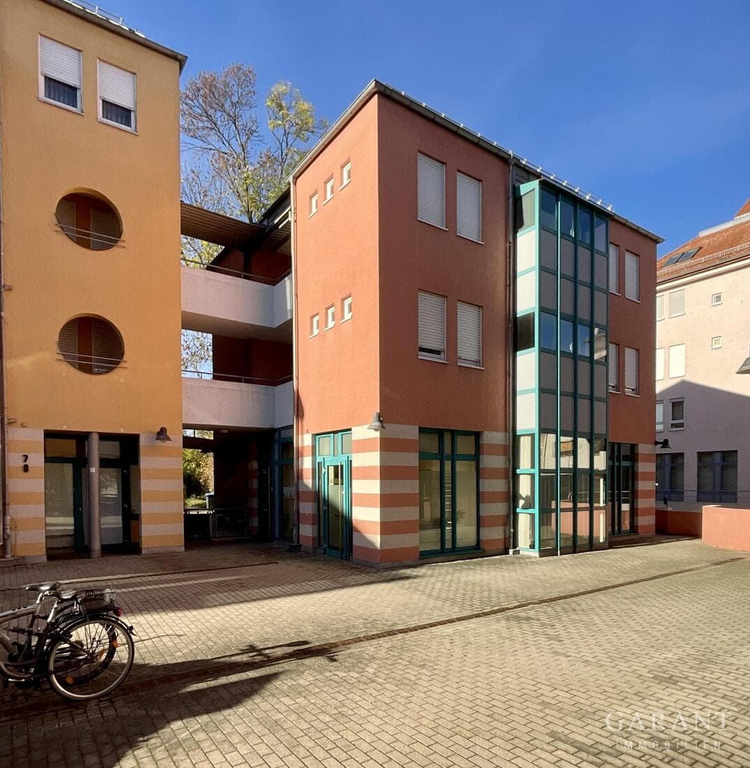 Flexible Büro- oder Praxiseinheit im Erdgeschoss mit Stellplatz in Wurzen