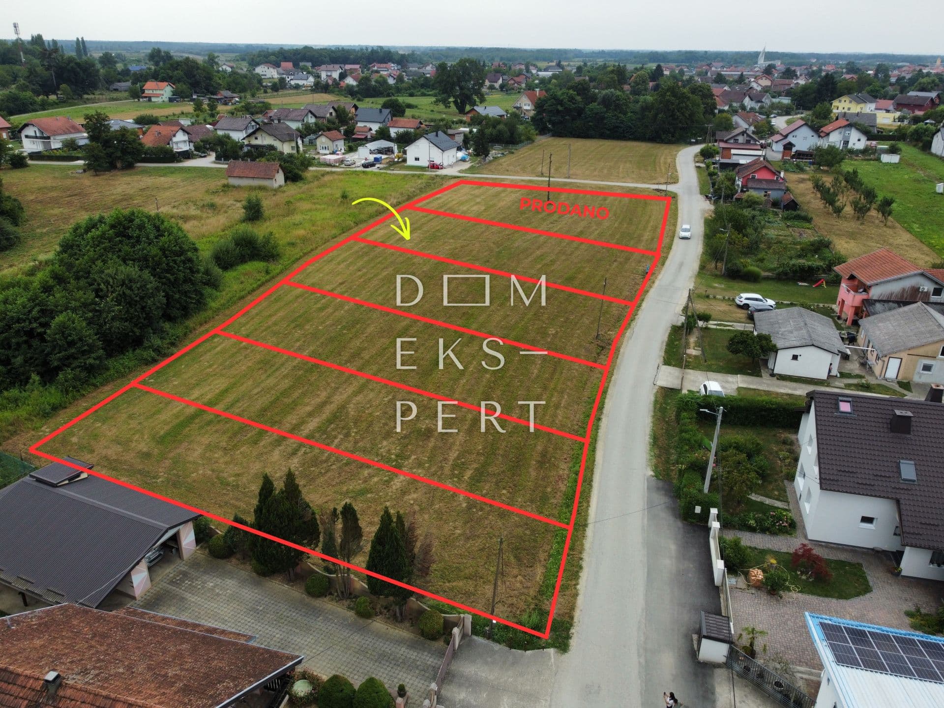 Donje Dvorišće, Baugrundstück in einer ruhigen Straße, 1000m2