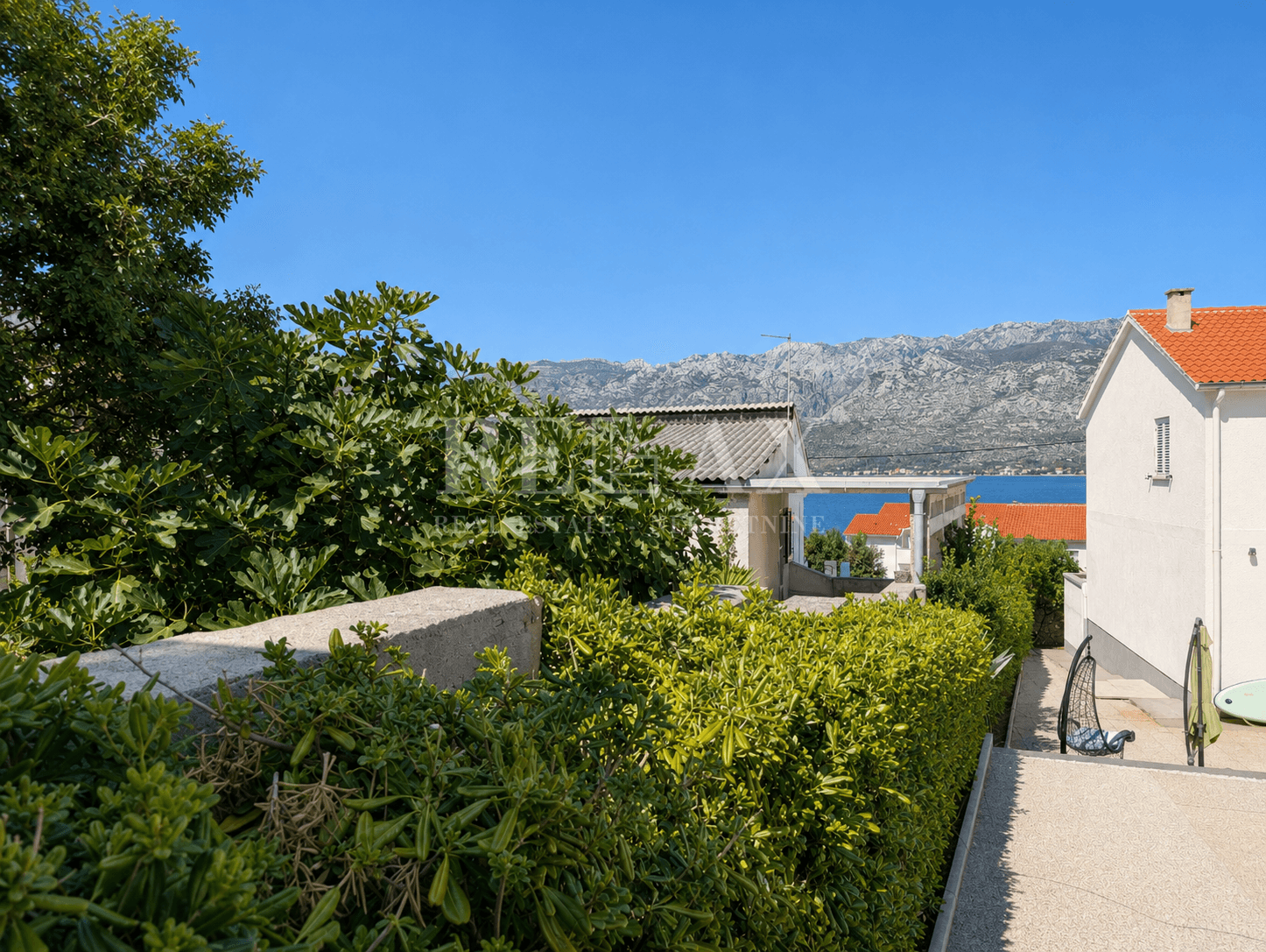 Region Zadar, Vinjerac – neu gebaute Ferienwohnung am Strand