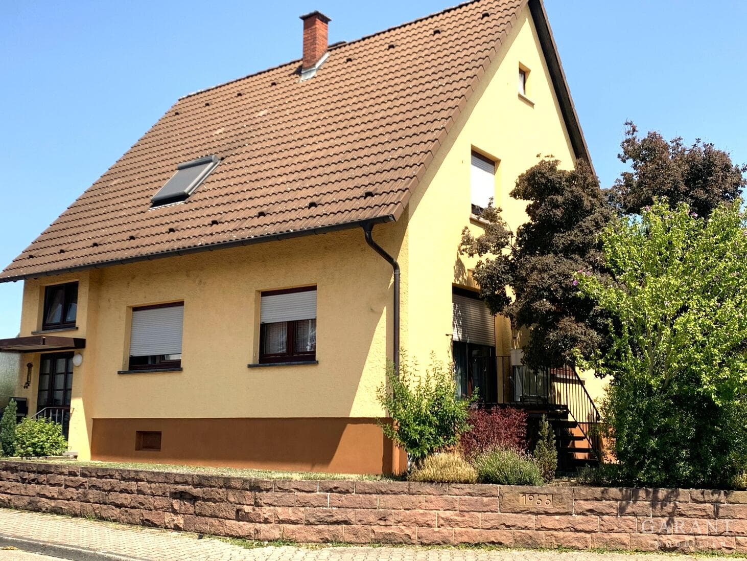 Gepflegte ANLAGE in gutem Zustand!