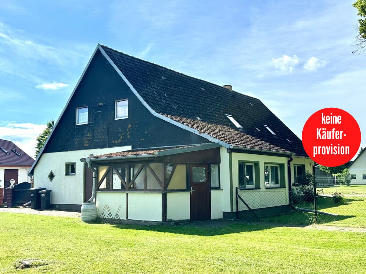 HORN IMMOBILIEN ++ großzügiges Wohnhaus mit Einliegerwohnung und Nebengelass in Ducherow